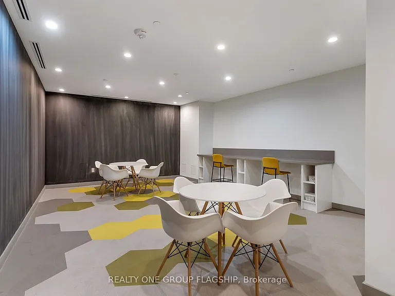 28 Freeland St #1609 — Photo 36