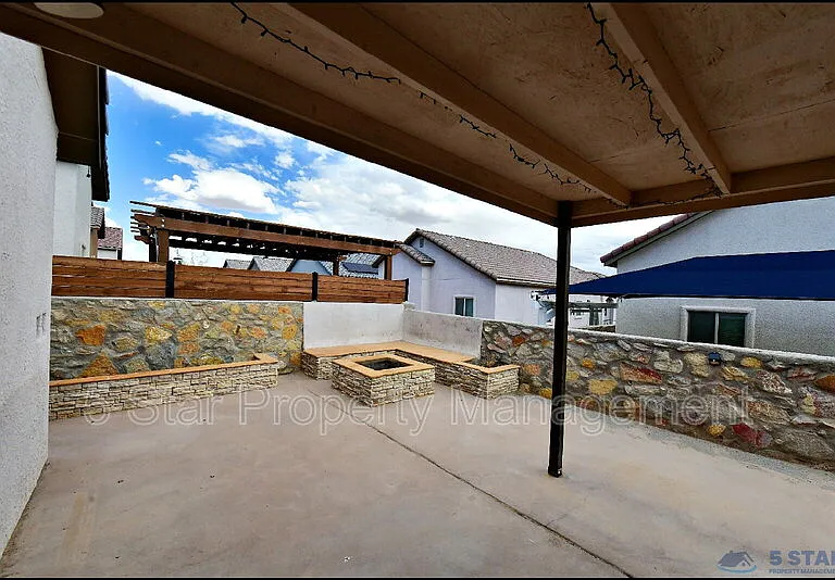 13136 Wellington Dr — Photo 35