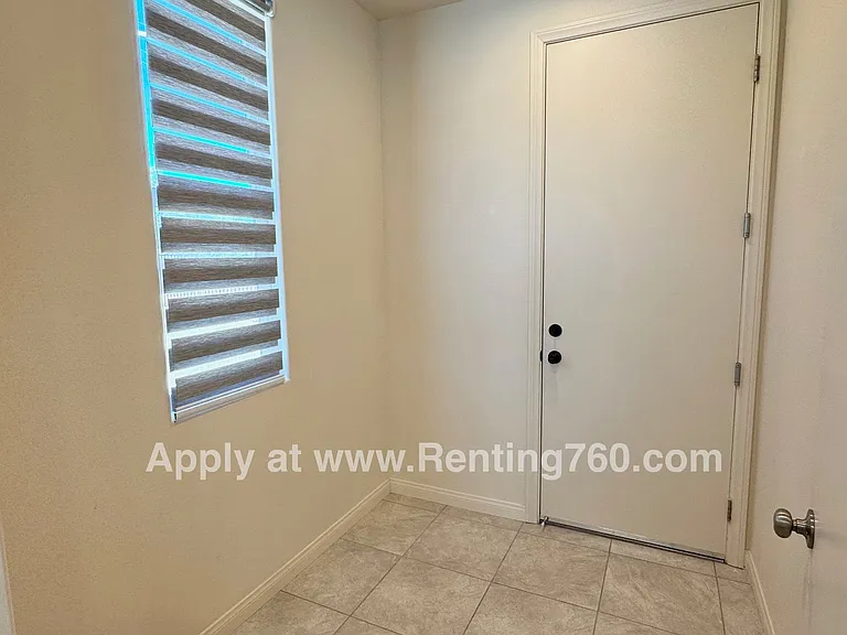 56923 Ivanhoe Dr — Photo 12