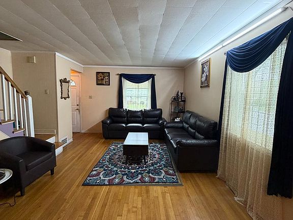 3rd image of 452 Crows Mill Rd
