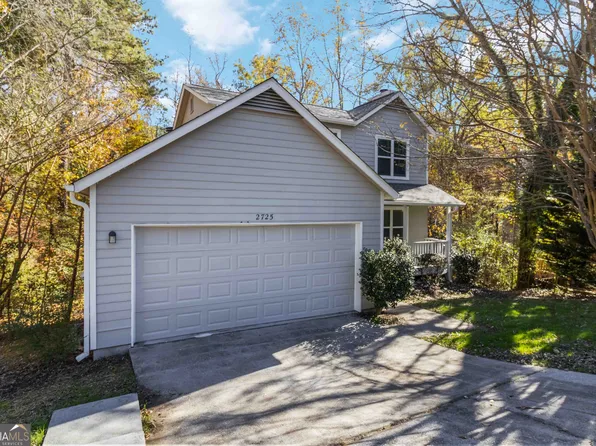 2725 Wildflower Ln, Snellville, GA 30039