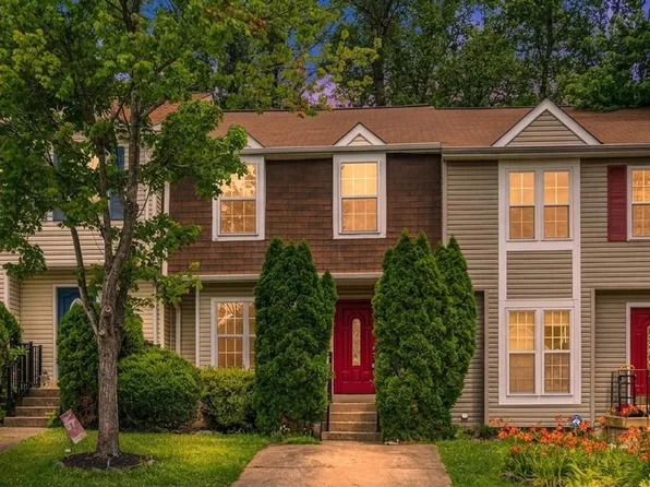 105 Staunton Ct, Stafford, VA 22554