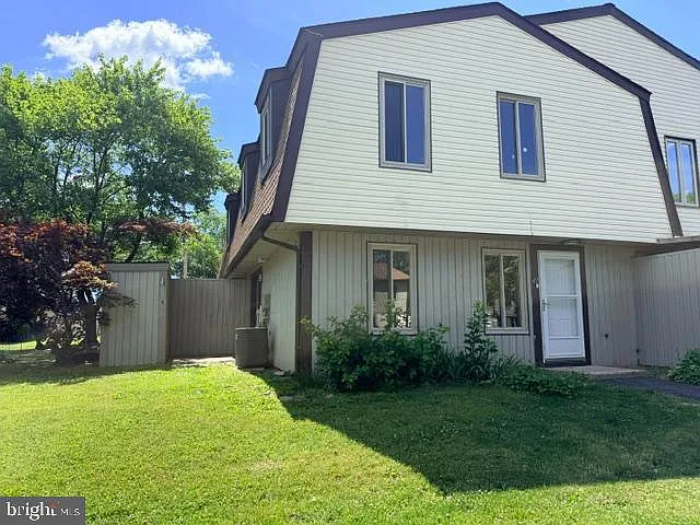 47 King Henry Cir #47 — Photo 27