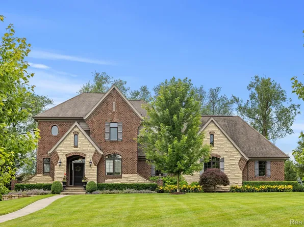 5750 Bradbury Run, Washington, MI 48094