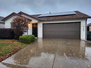 1243 N Woods Dr, Yuba City, CA