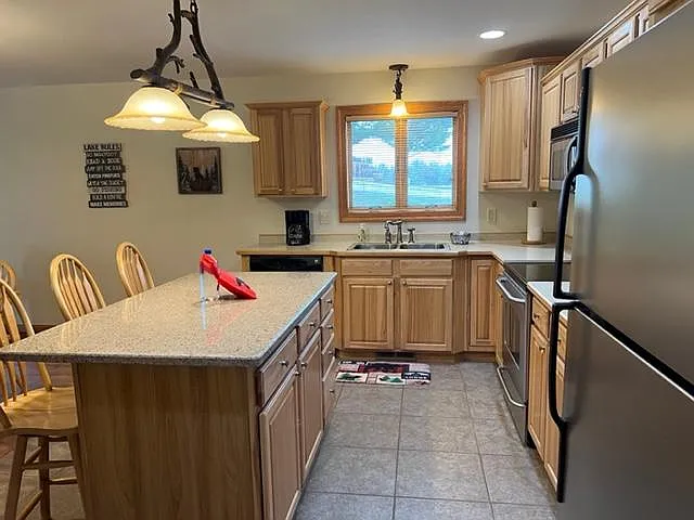 1828 Parkland Dr #403 — Photo 7