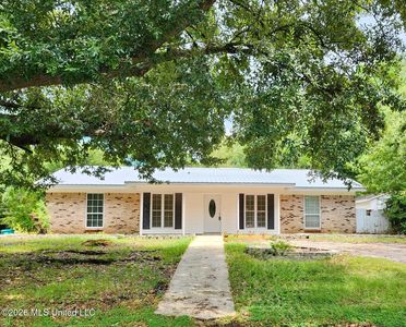 1318 Parktown Dr, Ocean Springs, MS, 39564
