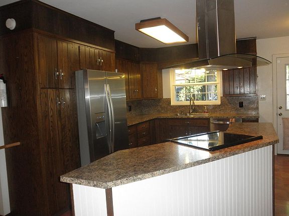 lots of counter space
