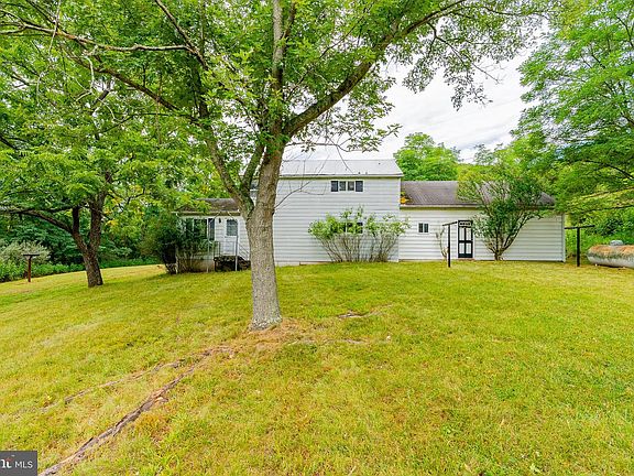 4th image of 476 Schrader Ln