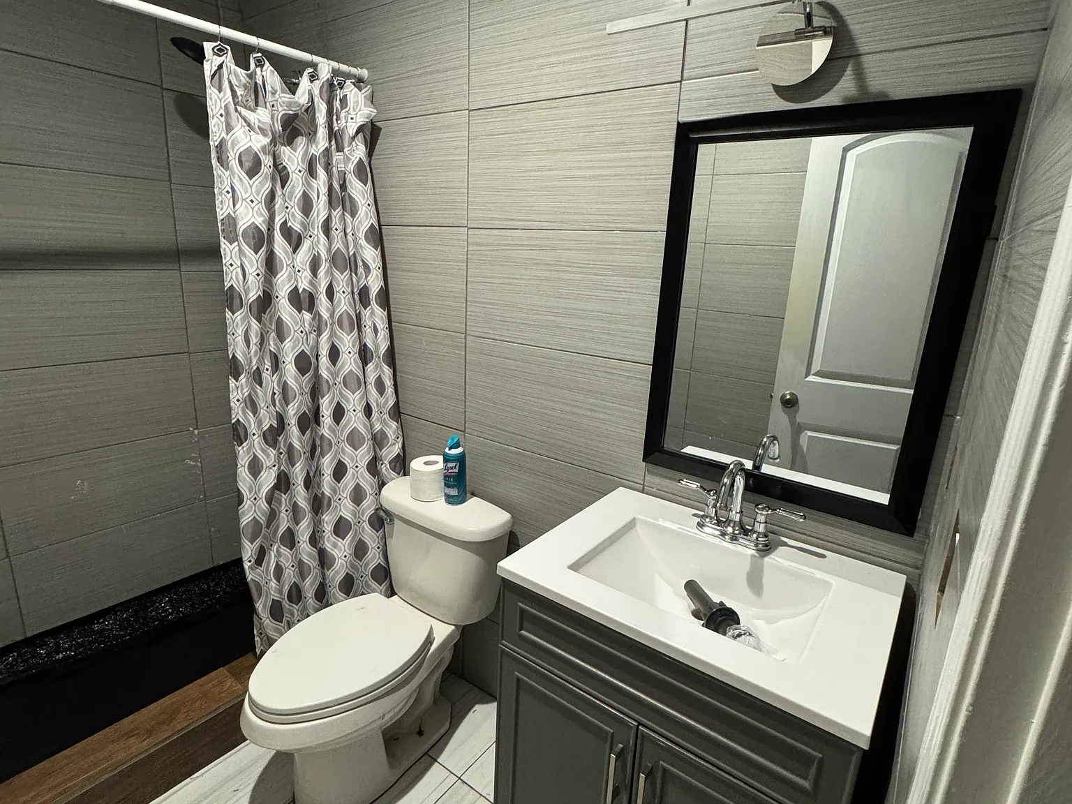 2 bed, 951 sqft, $1,200 — Photo 1