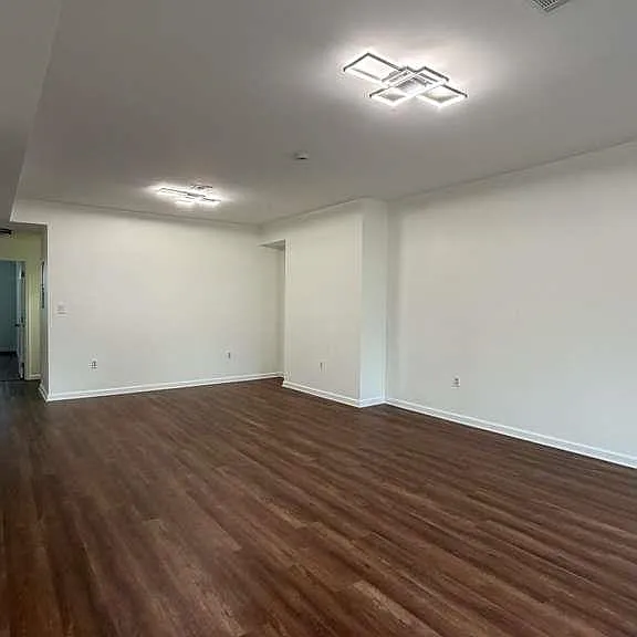 225 Halladay St #2 — Photo 7