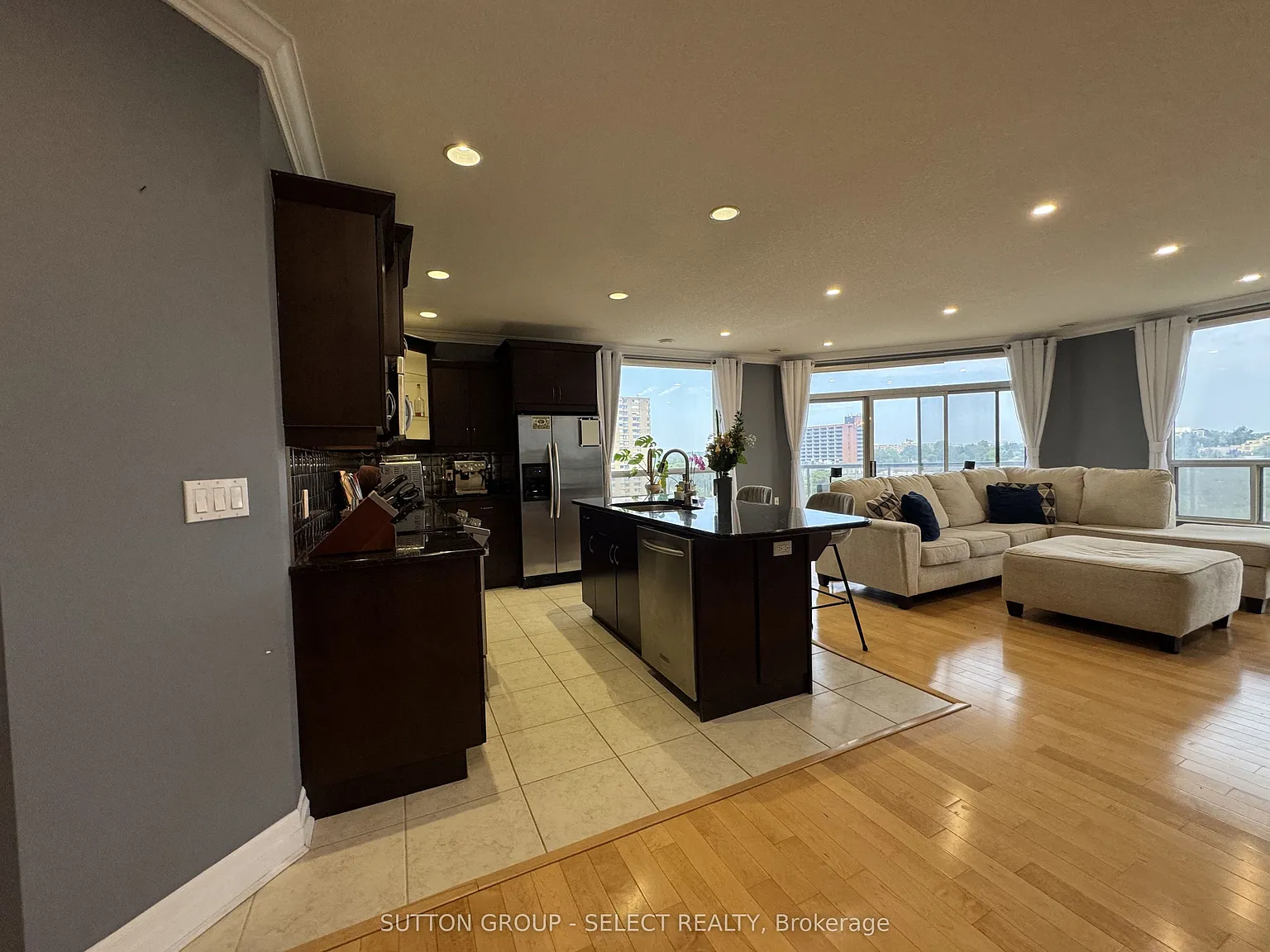 2 bed, $2,650 — Photo 4