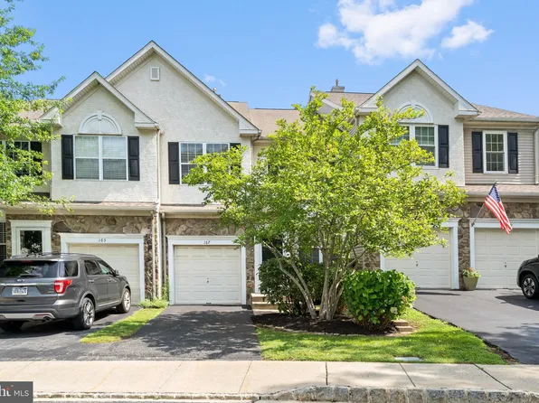 167 Mountain View Dr, West Chester, PA 19380