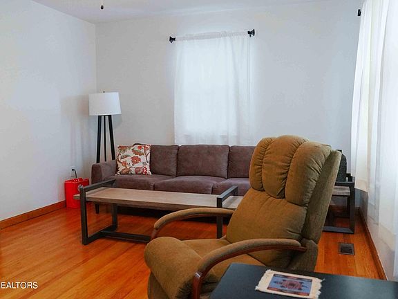 4th image of 2824 Edgewood Ave