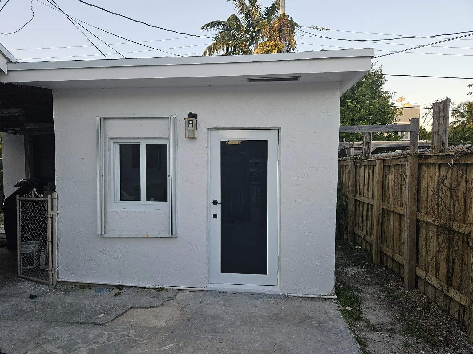 Studio, $1,400 — Photo 2