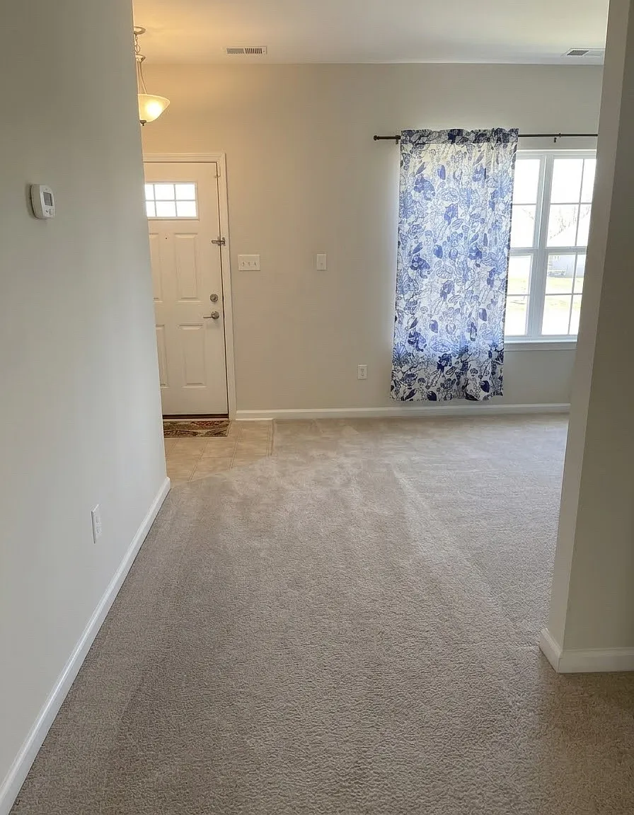 3 bed, 2.5 bath, 2080 sqft, $2,700 — Photo 2