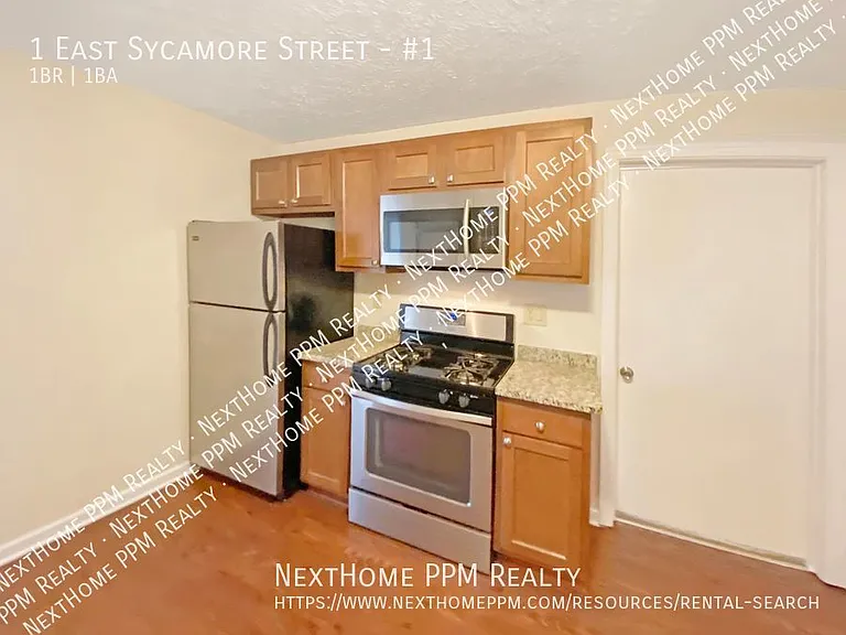 1 E Sycamore St #1 — Photo 4