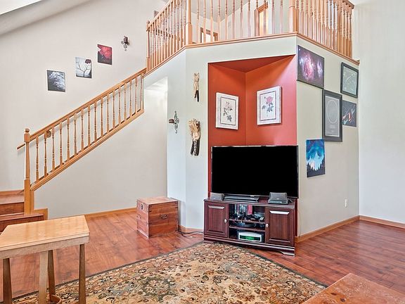 5th image of 11119 White Oaks Rd