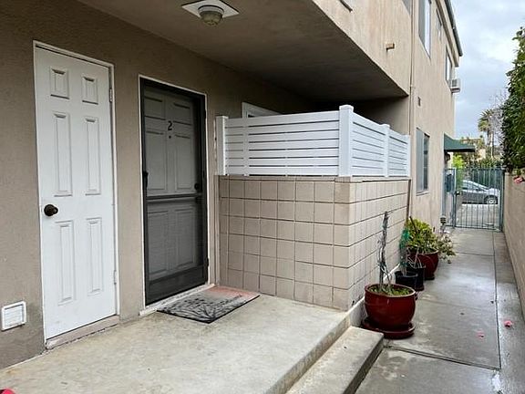 5th image of 1418 Stanford St