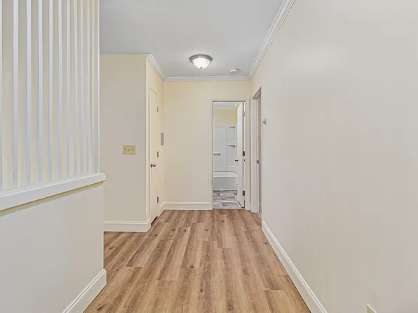 Parkway Apartments
