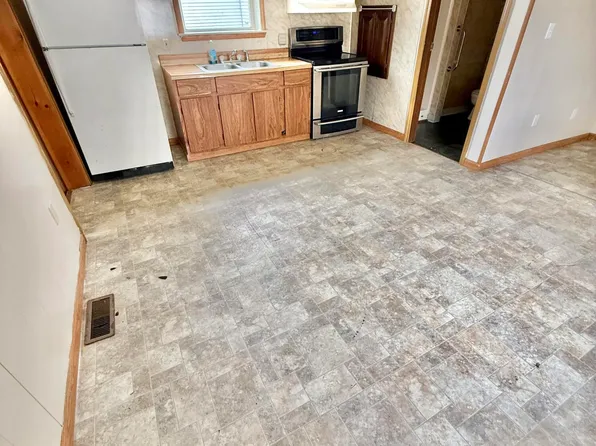 134 W Main St, Fort Kent, ME