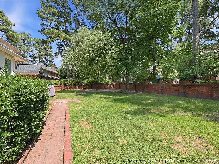 3525 Prestwick Dr — Photo 40
