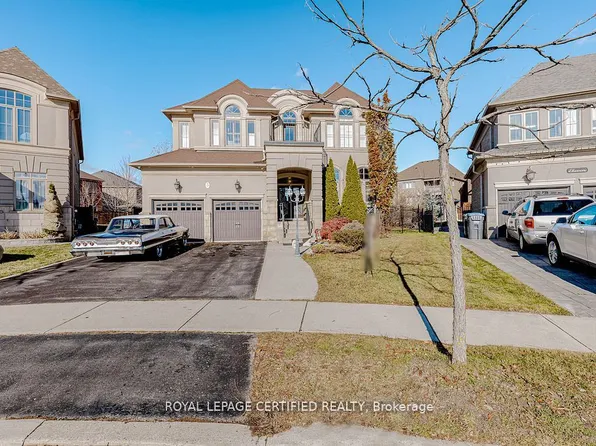13 Chinzan Way SW, Brampton, ON L6X 0X4