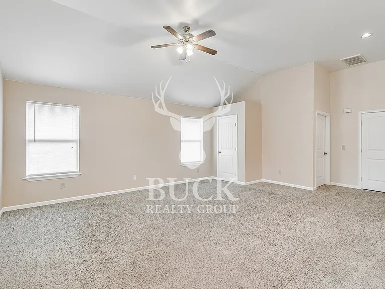 1201 Stansell Dr — Photo 17