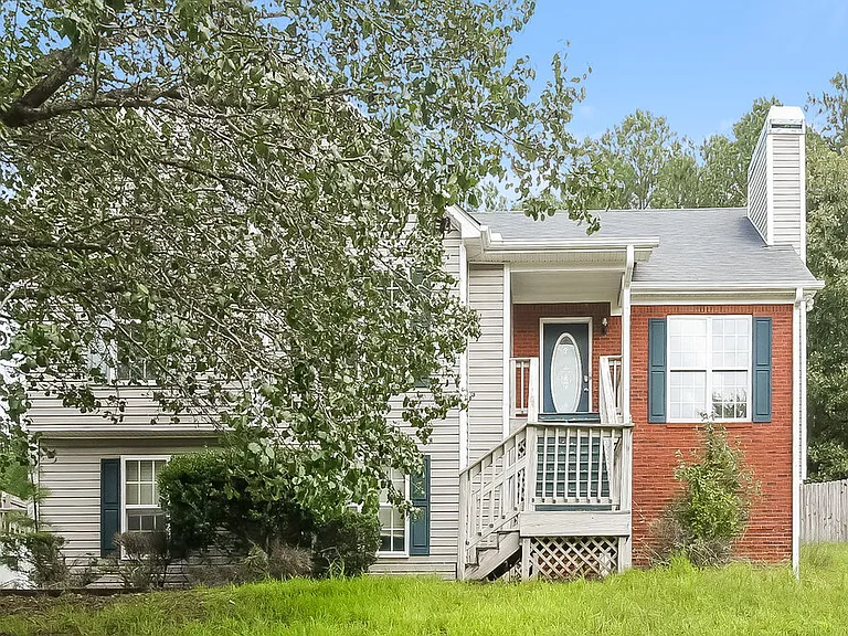 85 E Lawn Way #27 — Photo 1