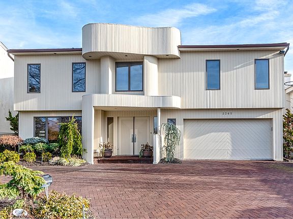 2nd image of 2365 Halyard Dr