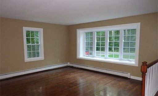 5th image of 478 Fairview Ave