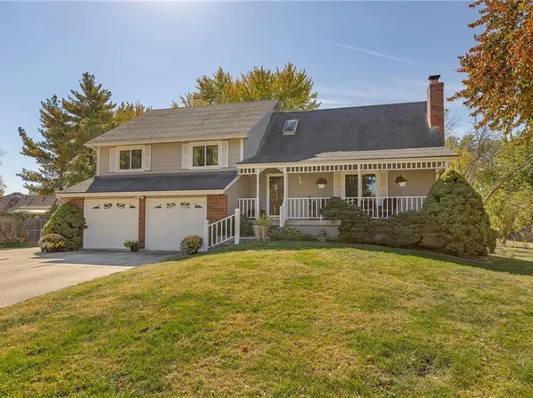 3604 NW Applewood Ct, Blue Springs, MO 64015