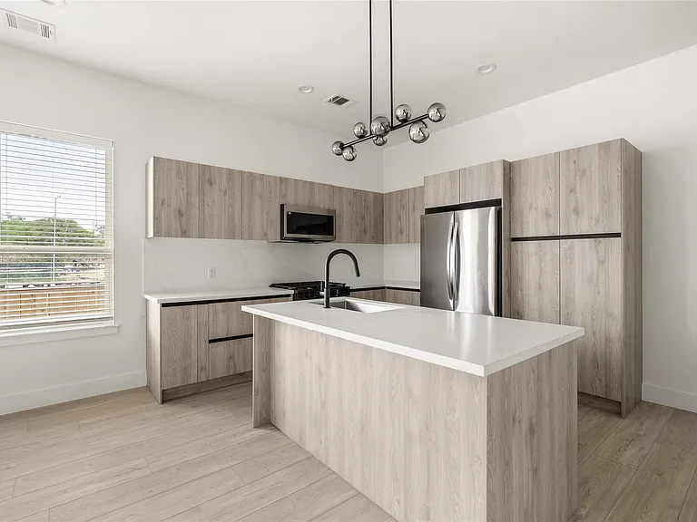 107 Tolima Dove St — Photo 10