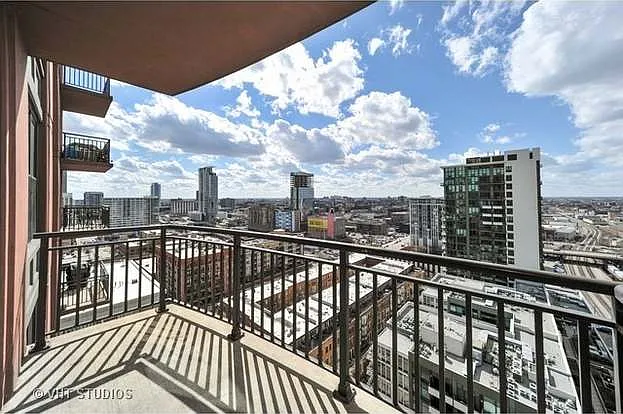 330 N Jefferson St #1806 — Photo 35
