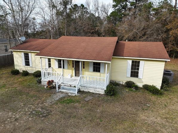 452 Railroad Cir, Boston, GA 31626