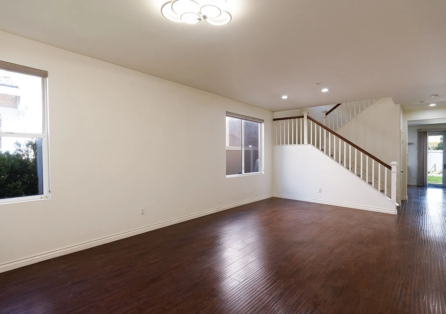 4 Bedroom + 3 Bathroom Home | Valle Del Sol HOA | Oxnard | Unfurnished — Photo 3