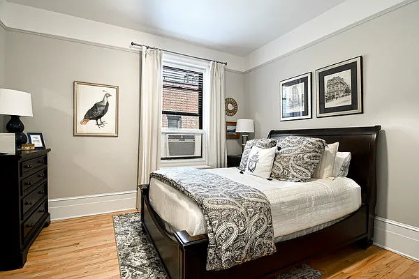 Rented by Douglas Elliman | media 15