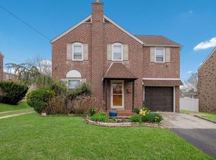 907 Kenwood Rd, Drexel Hill, PA 19026