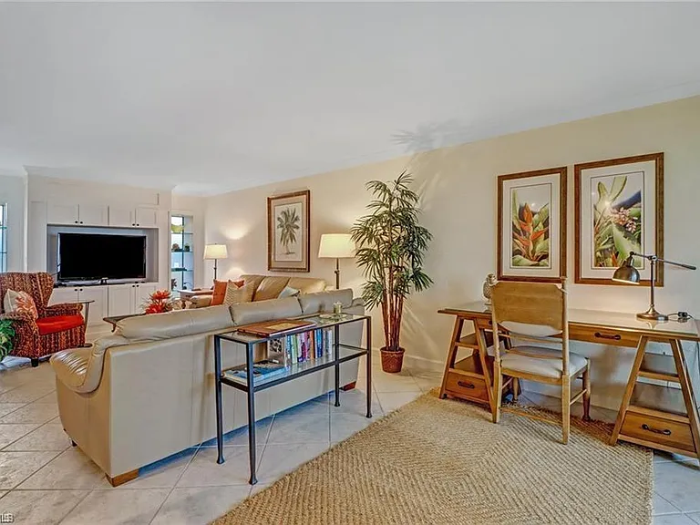 10475 Gulf Shore Dr #114 — Photo 16