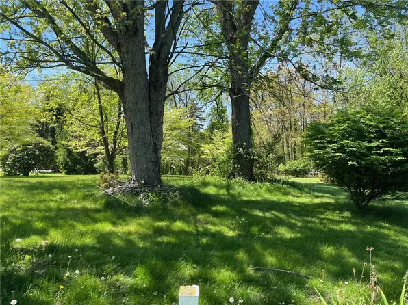 127 Hazel St, Irwin, PA 15642