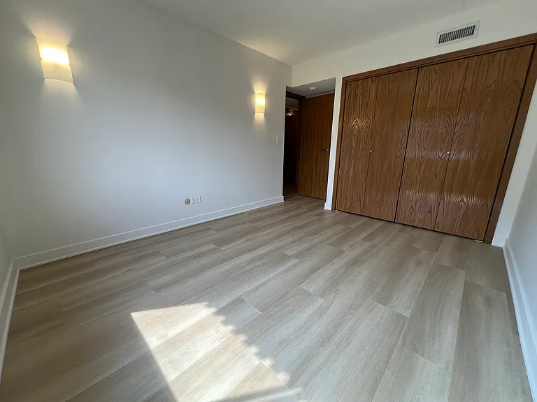 2416 W Foster Ave #1N — Photo 28