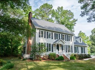 6261 Hampton Ridge Rd, Raleigh, NC 27603