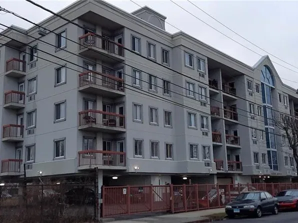 850 Atlantic St Unit 411, Bridgeport, CT 06604