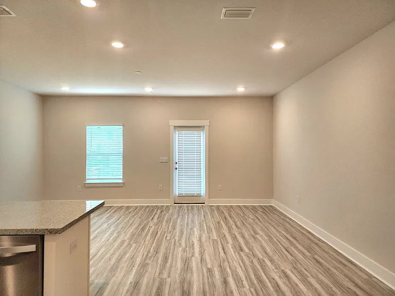 9436 Nature Creek Ln — Photo 3