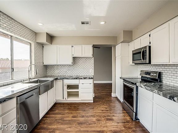 2nd image of 3435 Toquima Cir