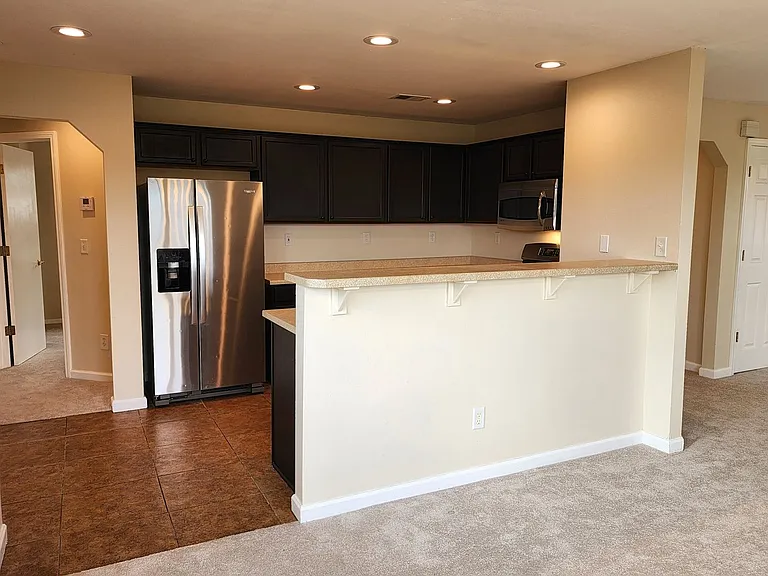 1435 Honey Locust Ave — Photo 11