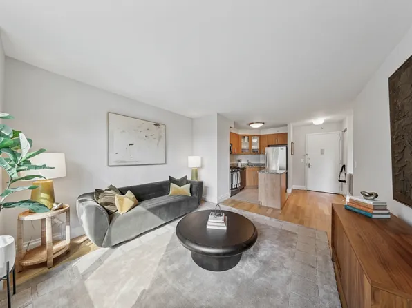 776 Sixth Avenue image 1 of 47