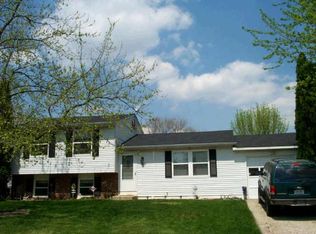 10316 E Starhaven Ct, Indianapolis, IN