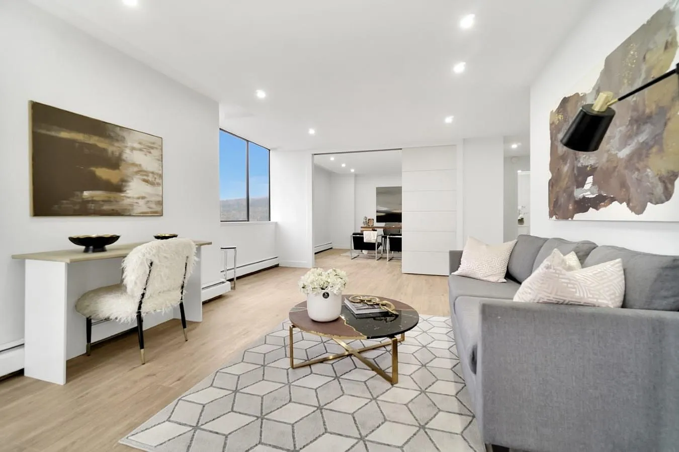 2 bed, 1.5 bath, 1200 sqft, $3,000 — Photo 4