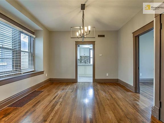 5th image of 2518 Tracy Ave